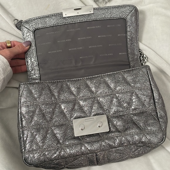 Michael Kors Silver Sloan Quilted Handbag - Picture 10 of 12
